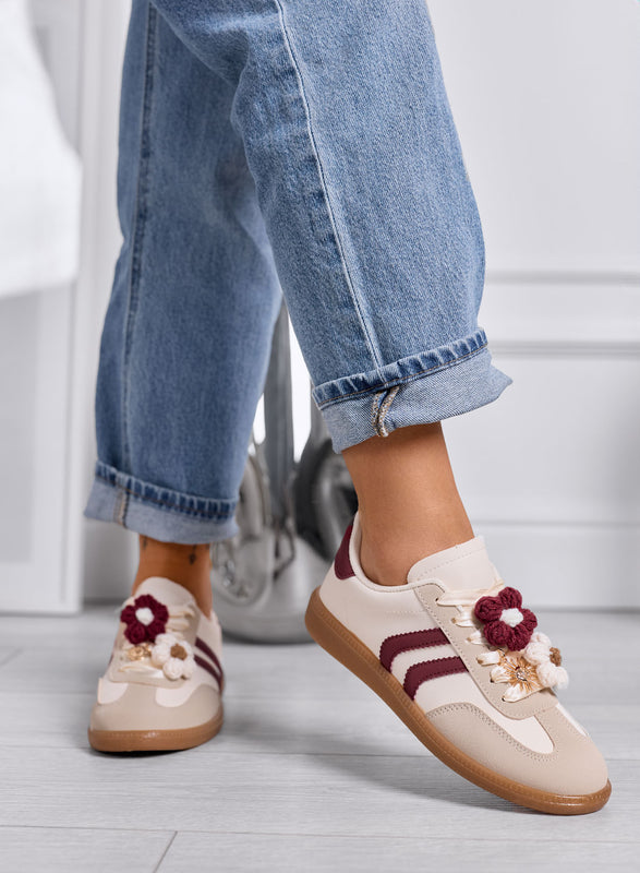 MELISSA - Sneakers beige e bordeaux con fiori crochet