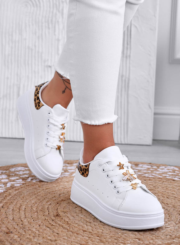 MARISA - Sneakers bianche con ape gioiello e retro maculato