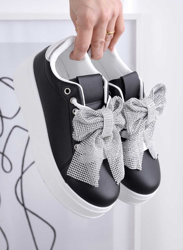 BELGA - Sneakers nere con fiocco in strass