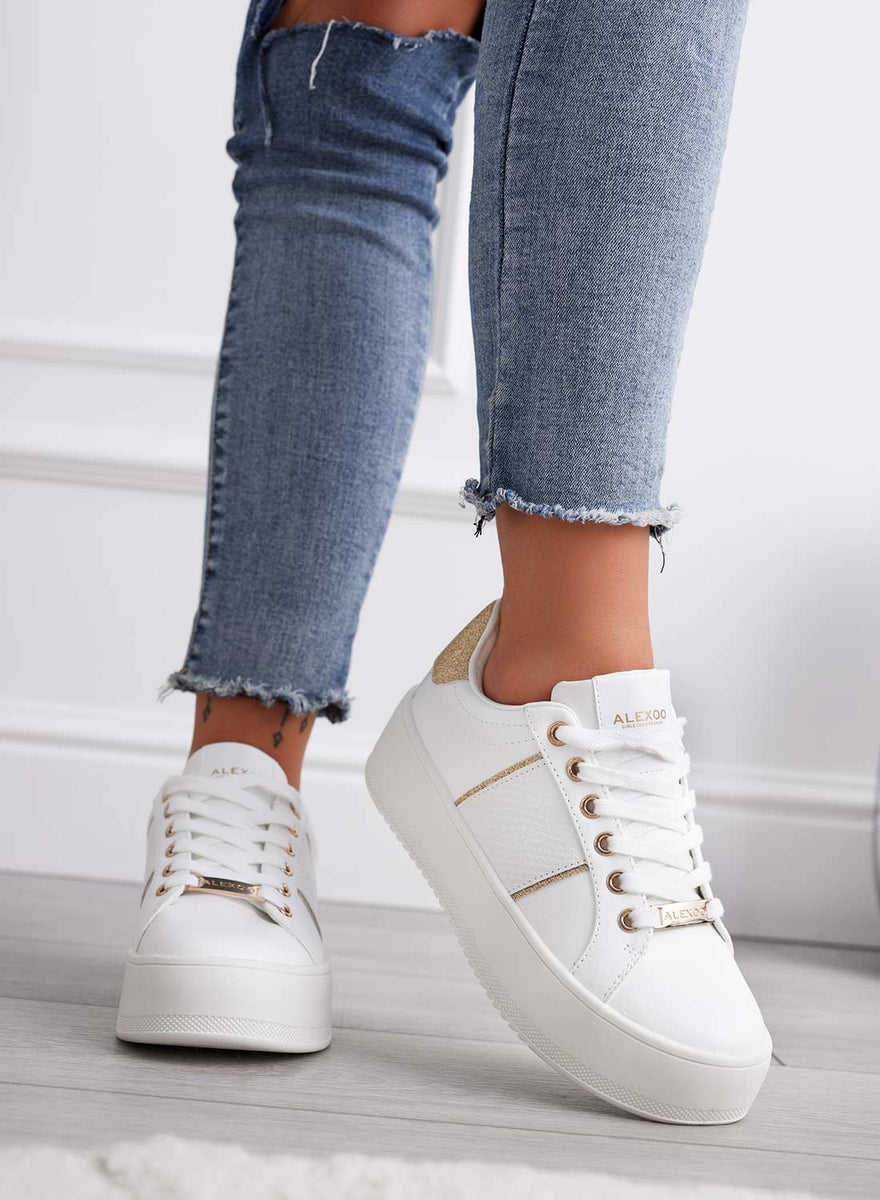 2 Star sneakers da donna con stelle ricamate bianco oro glitter 2 Star sneakers da donna con stelle ricamate bianco oro glitter