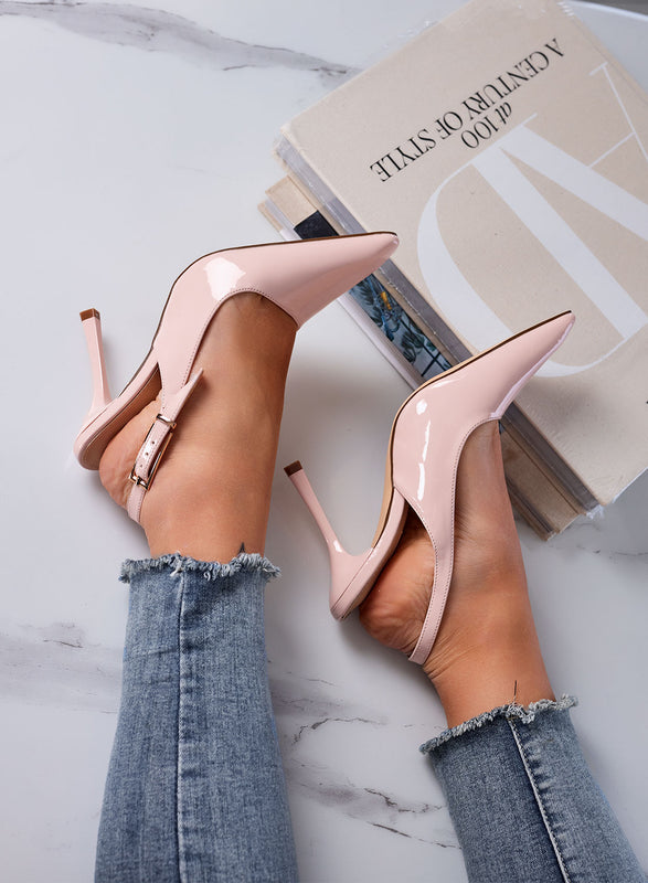 ADRIA - Décolleté slingback nude a punta in vernice con tacco a spillo