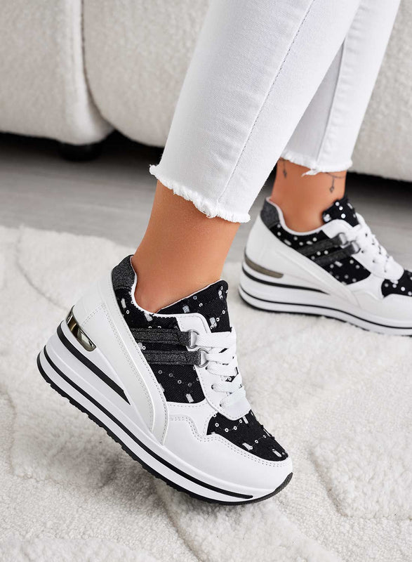 AVERY - Sneakers bianche con zeppa e inserti neri in jeans
