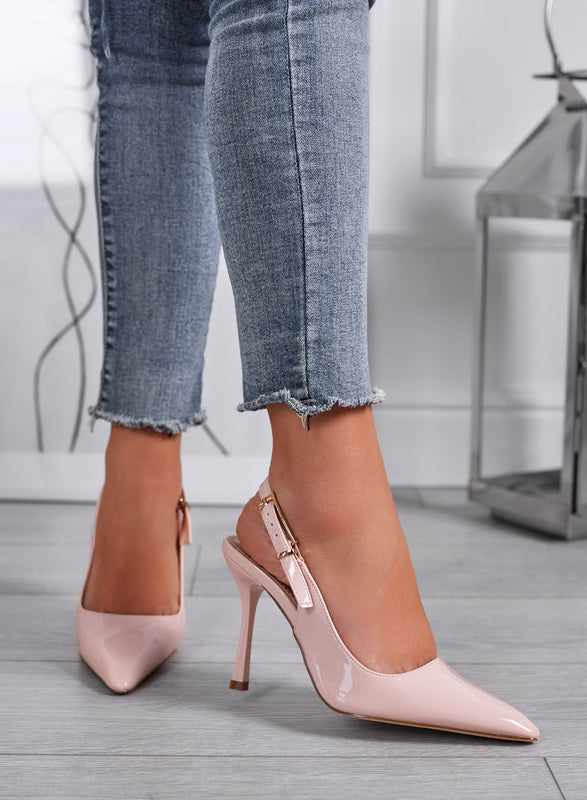 ADRIA - Décolleté slingback nude a punta in vernice con tacco a spillo