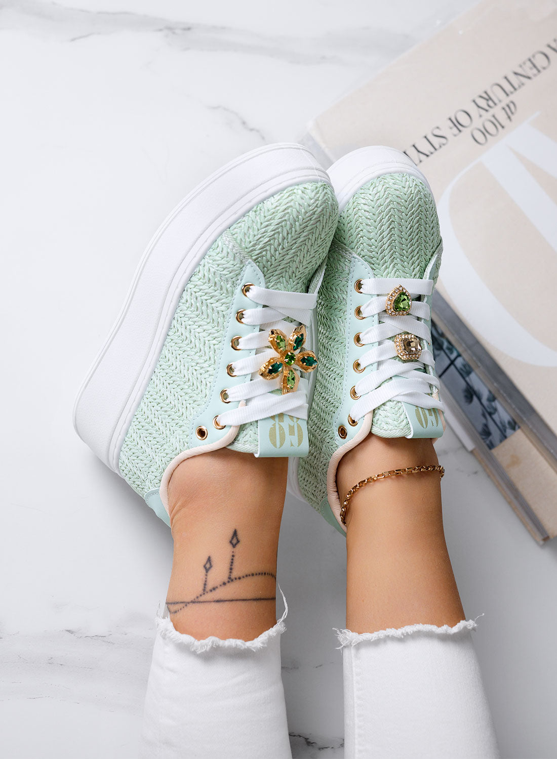 MARISA - Sneakers verde menta platform con applicazione gioiello
