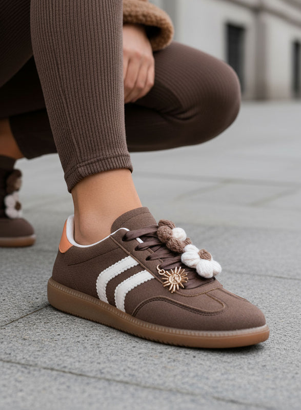 MELISSA - Sneakers marroni e beige con fiori crochet