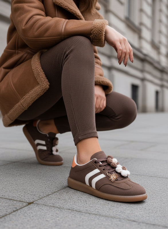 MELISSA - Sneakers marroni e beige con fiori crochet