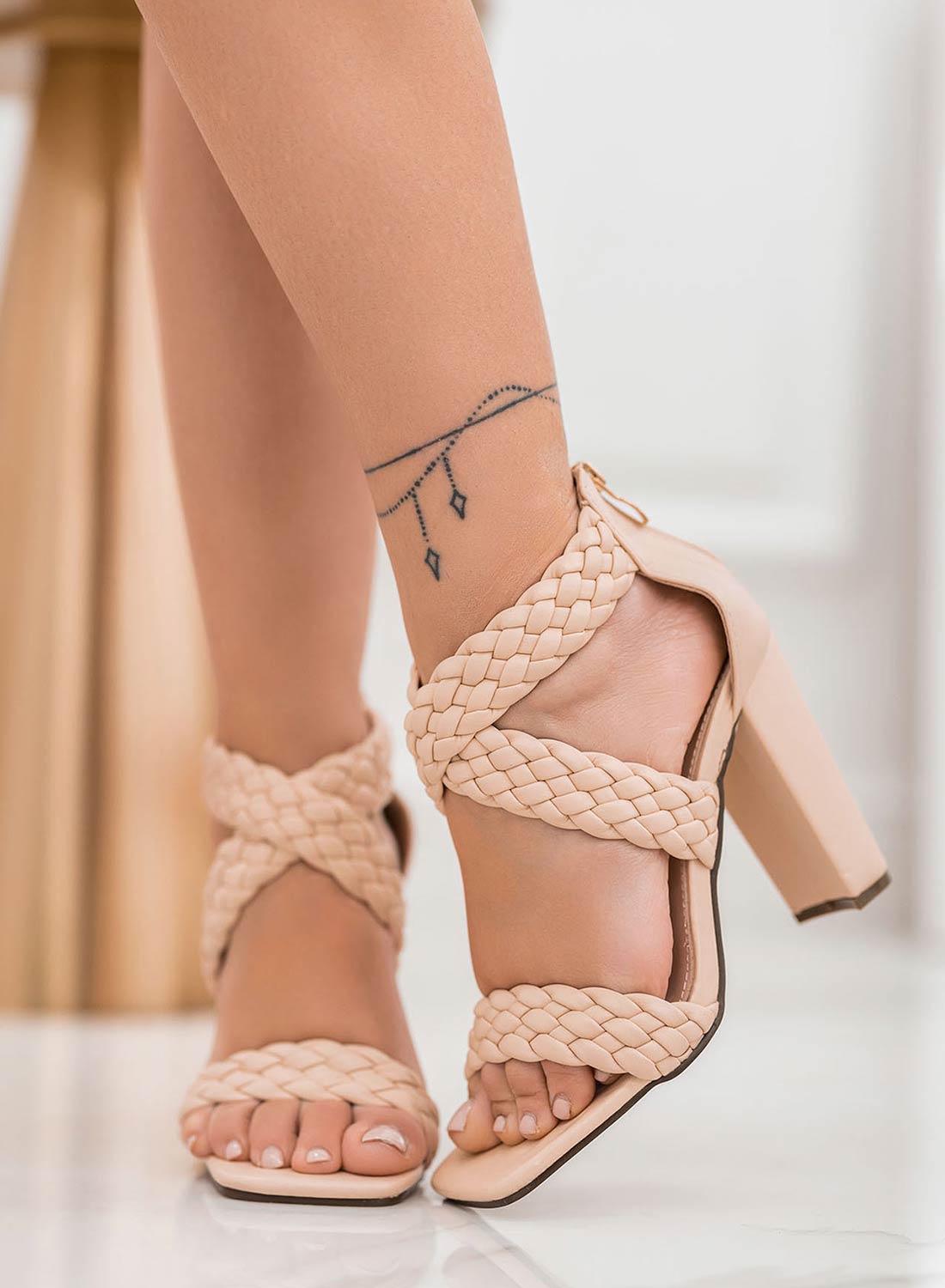DOMINIK - Alexoo nude sandals with braided straps and comfortable heel