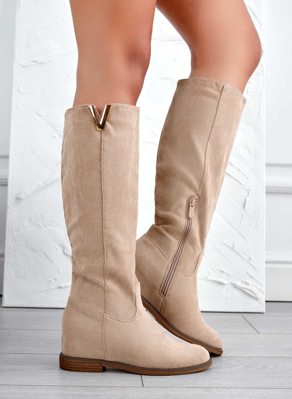 RANDA - Stivali Alexoo beige scamosciati con zeppa interna