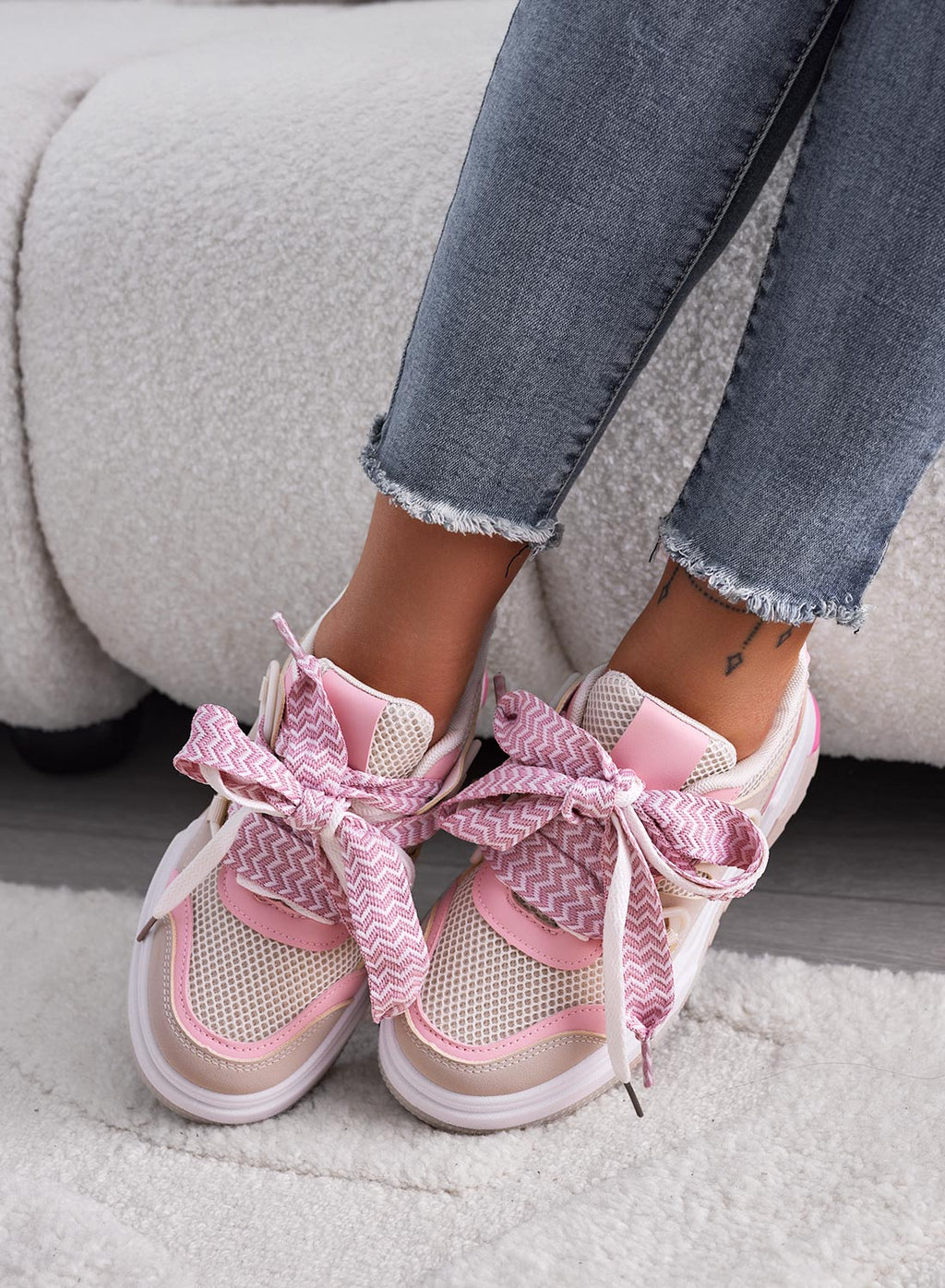 MITE - Sneakers beige e rosa con lacci larghi