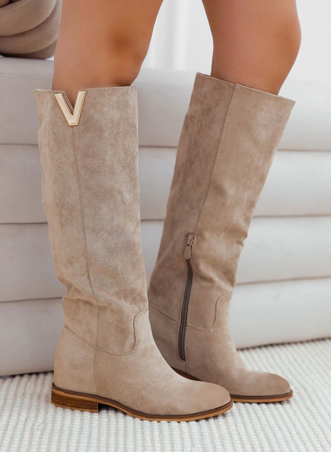 RANDA - Stivali Alexoo beige scamosciati con zeppa interna