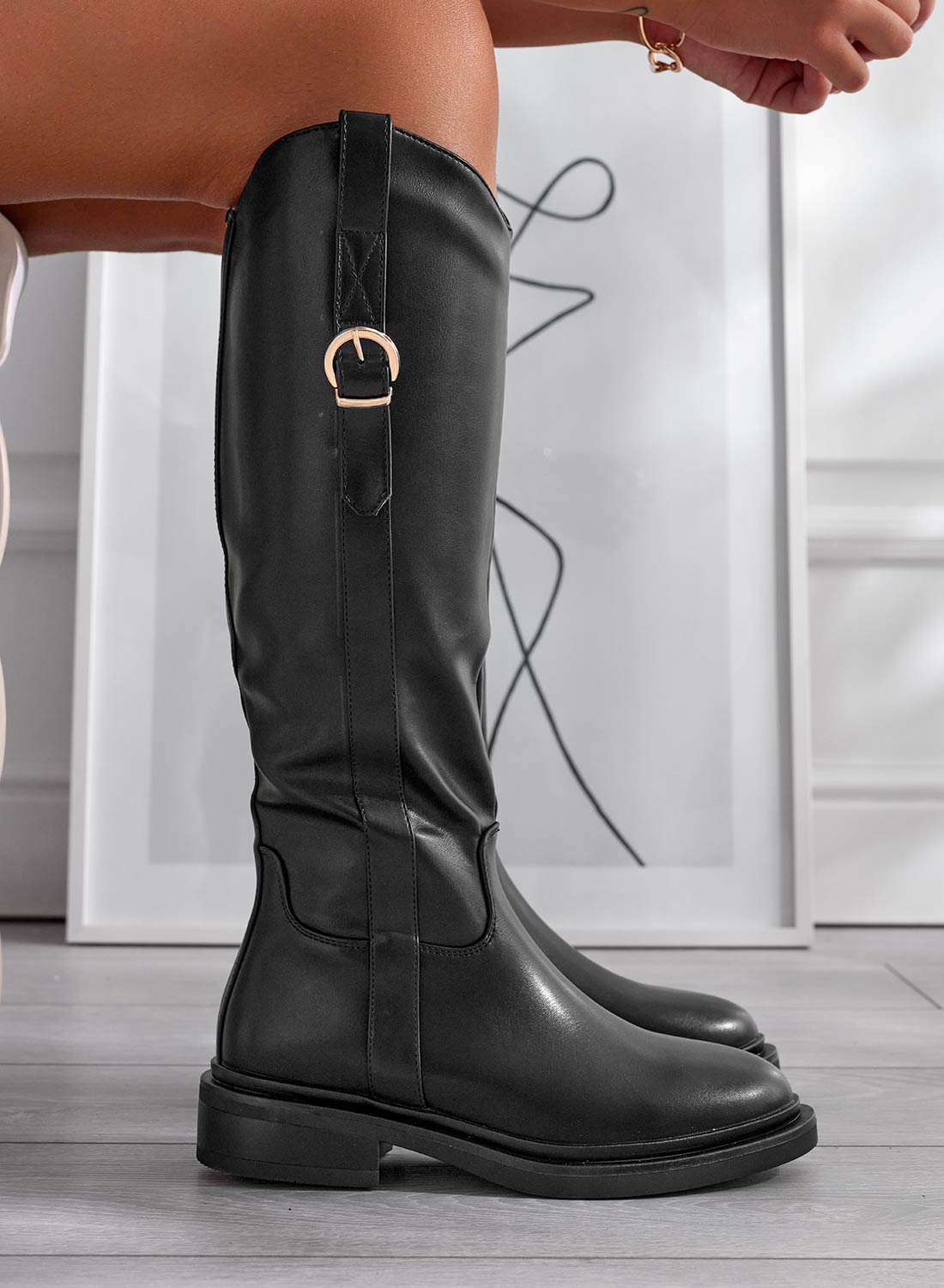 BRIANNA - Black boots with gold side buckle