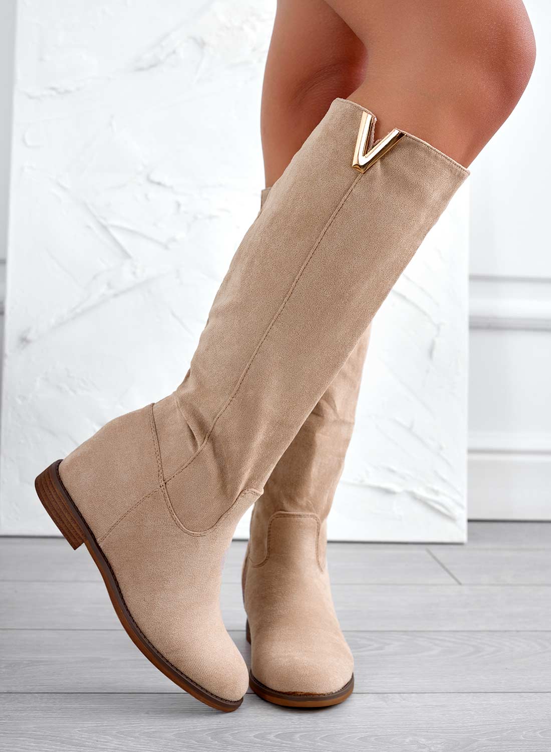 RANDA - Stivali Alexoo beige scamosciati con zeppa interna