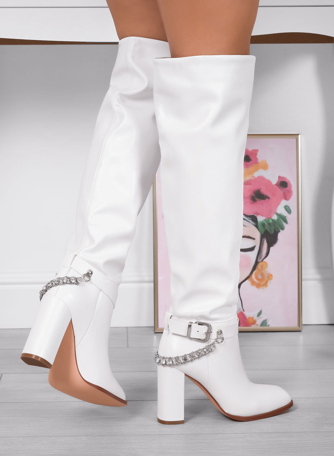 ALESSANDRA - Cuissardes blanches Alexoo avec chaîne en strass
