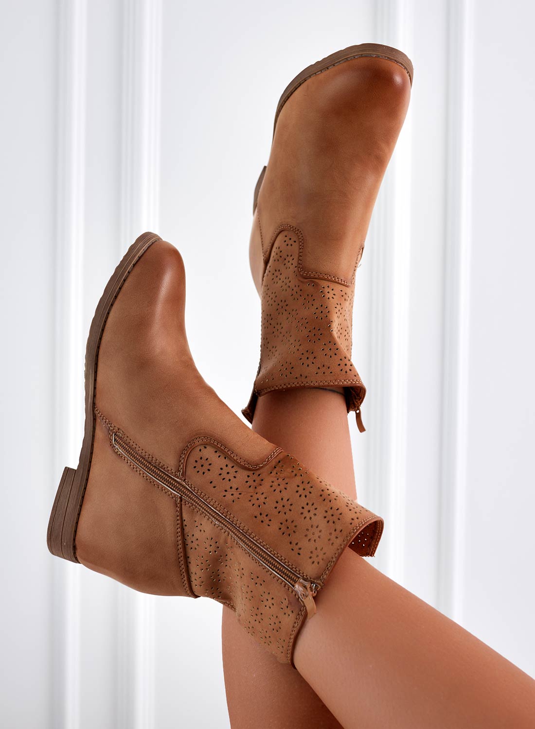 BEKY - Camel perforated ankle boots with internal wedge