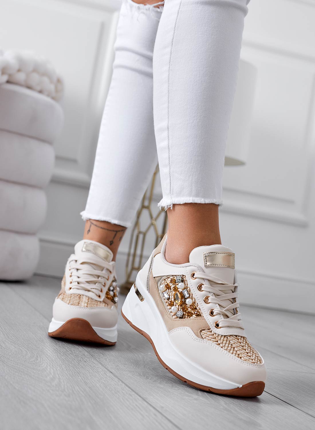 Beige sneakers with fabric inserts and jewels