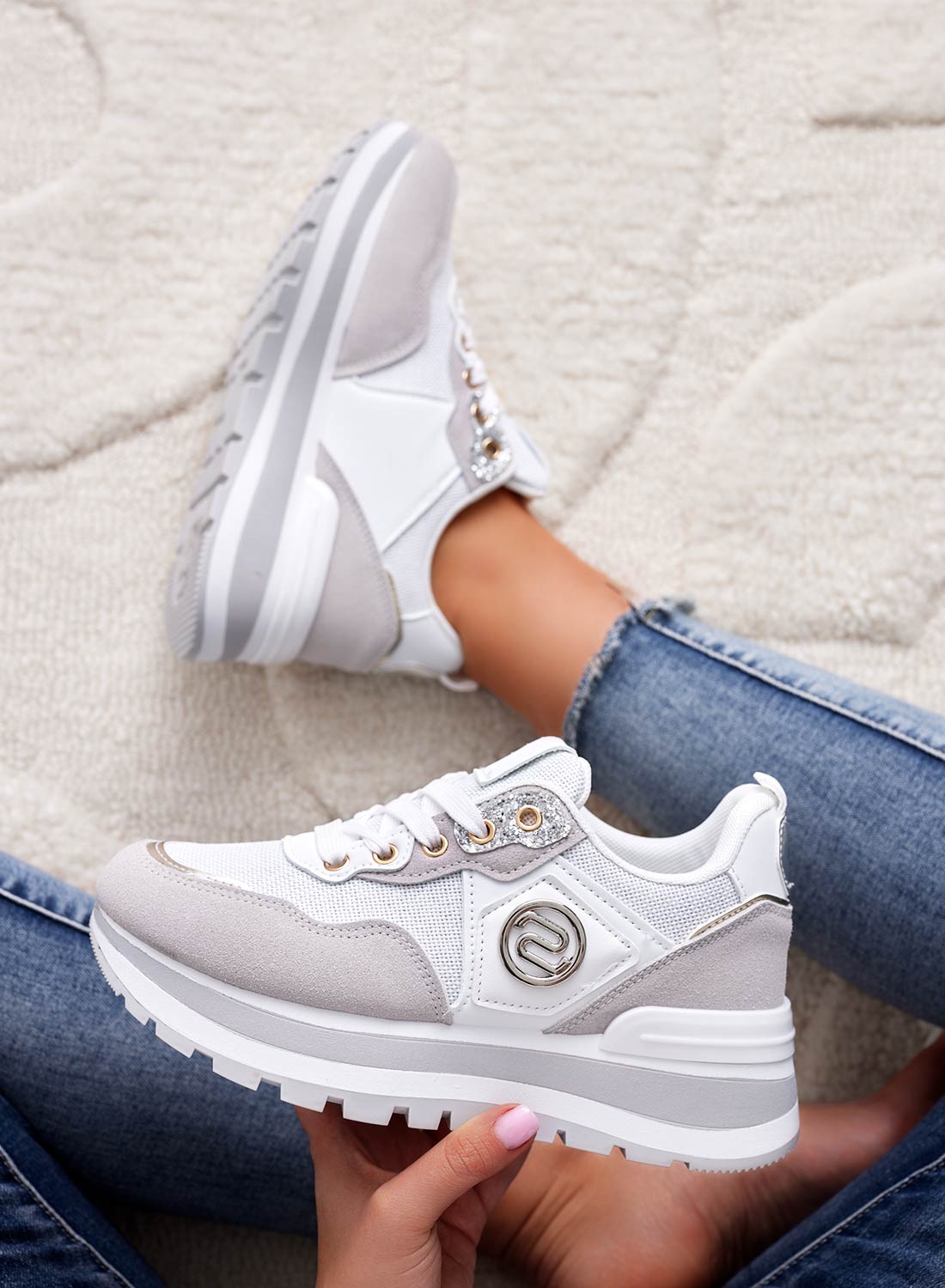 ERSILIA - Sneakers grigie in tessuto con inserti bianchi