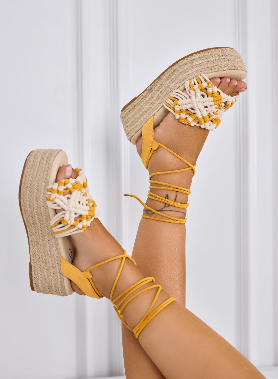 ROBIN - Sandali Espadrillas gialle con zeppa e intreccio macramè