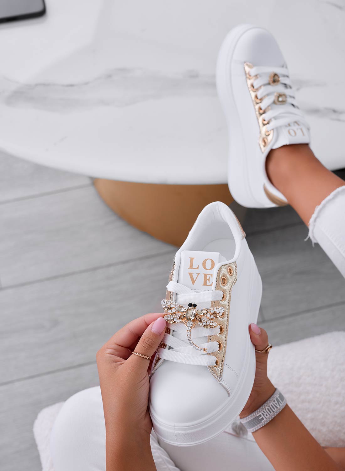 CELY - Sneakers gioiello bianche con libellula oro
