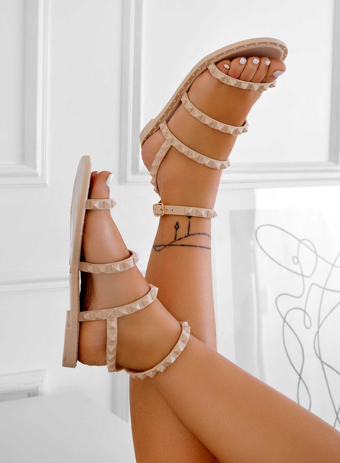 BAILA - Nude beach sandals by Alexoo in rubber with studs