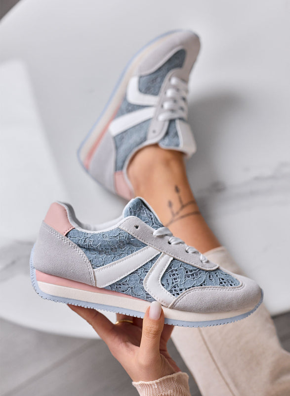 GIULIANA - Gray sneakers with blue lace and pink inserts