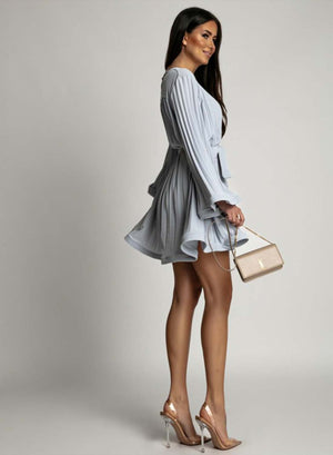 Pleated grey dress with waist tie