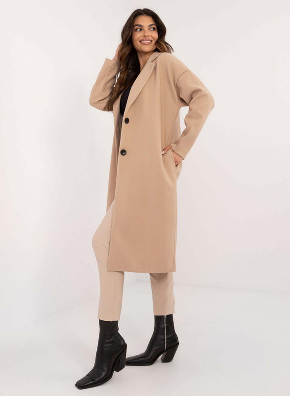 Cappotto lungo elegante beige con bottoni