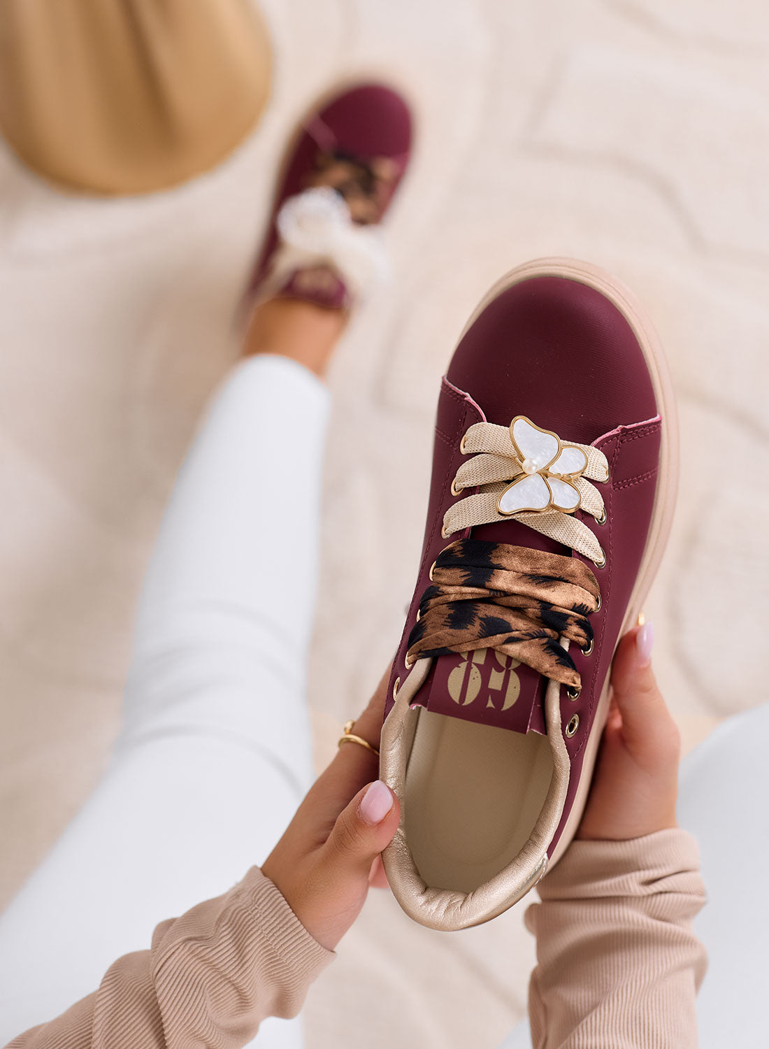 LAURA - Sneakers bordeaux platform con lacci animalier e dettagli gioiello