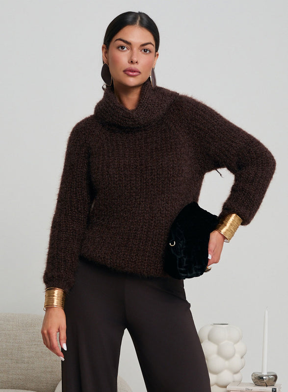Pull marron à col roulé, doux et chaud