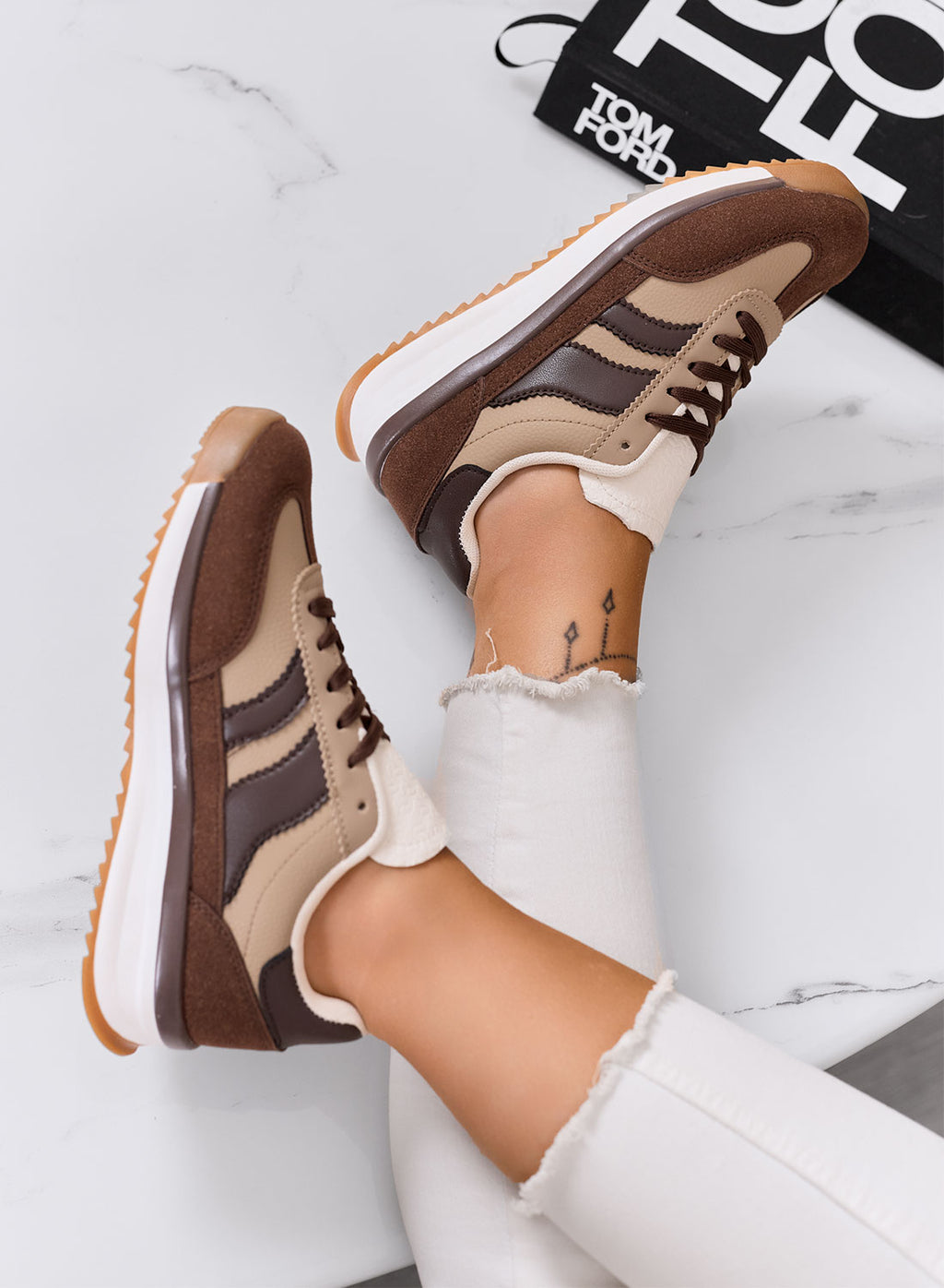 BIELLA - Sneakers marroni in tessuto con dettagli fango e suola in gomma
