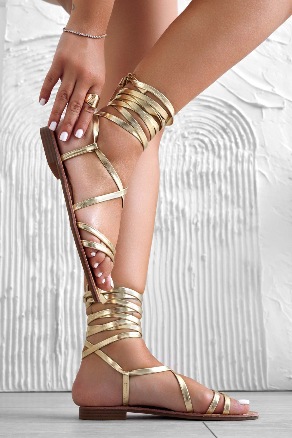 Sandali bassi oro stringati