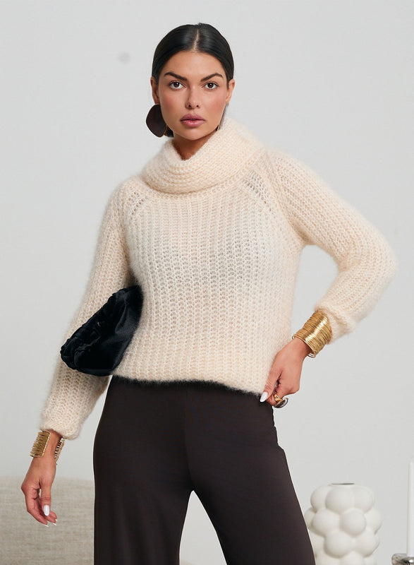 Pull beige à col roulé, doux et chaud