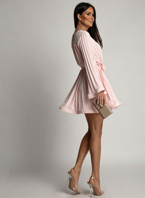 Pleated pink dress with waist tie