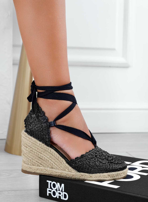 JAYLA - Espadrillas nere ricamate con lacci