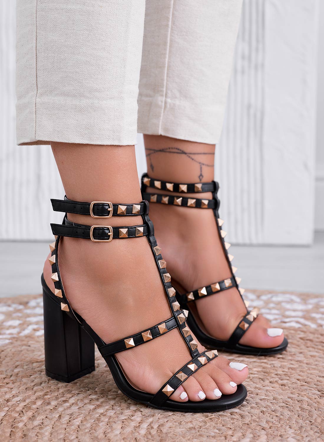 DAPHNE - Black Alexoo sandals with comfortable heel and gold studs