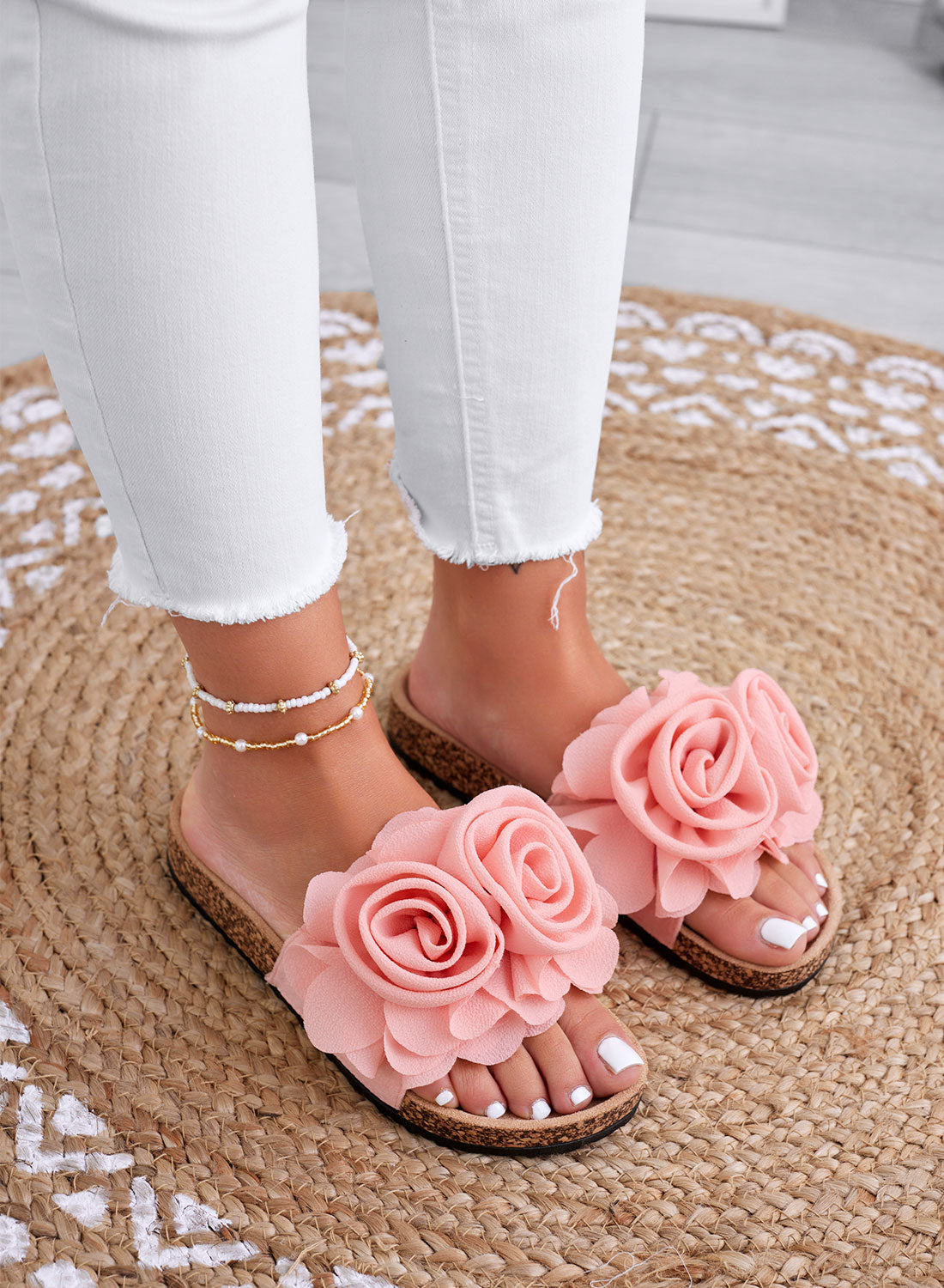 SUMMER - Sandali rosa a ciabatta con fiori applicati