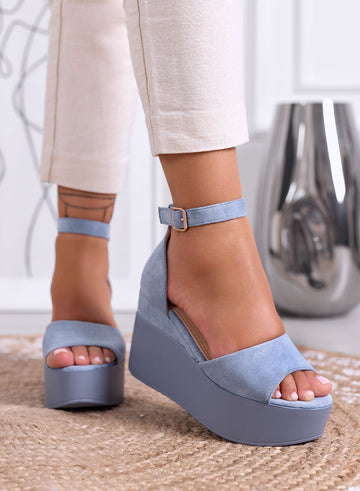 PENNY - Sandali azzurro platform scamosciati con cinturino alla caviglia