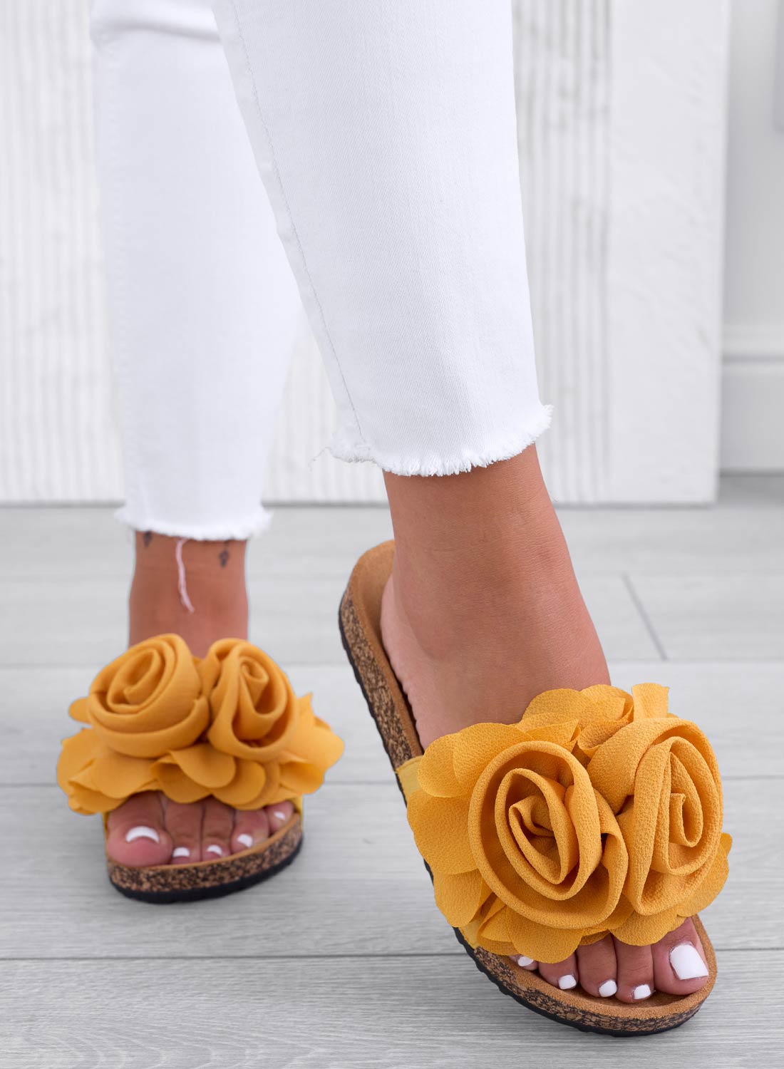 SUMMER - Yellow slide sandals with applied flowers