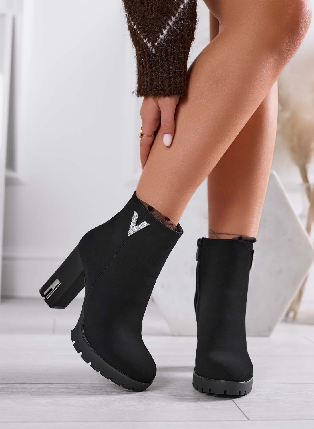 LEANDRA - Black ankle boots with silver V jewel embellishment
