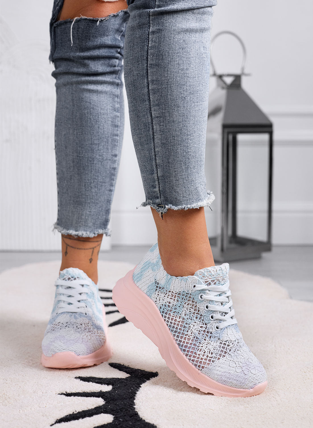 GAIA - White and light blue perforated sneakers with pink rubber sole
