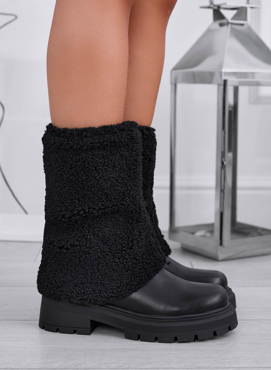 FAITH - Black ankle boots with faux fur cuff