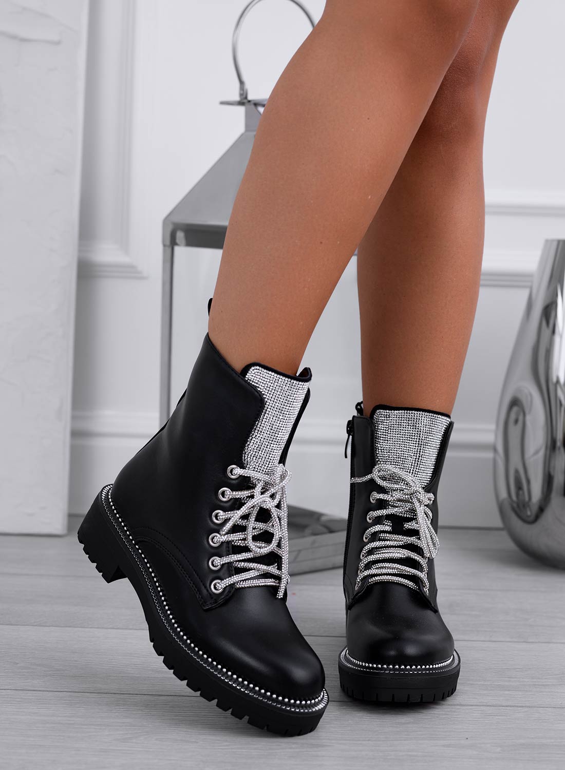 ISIDE - Black ankle boots with jeweled laces