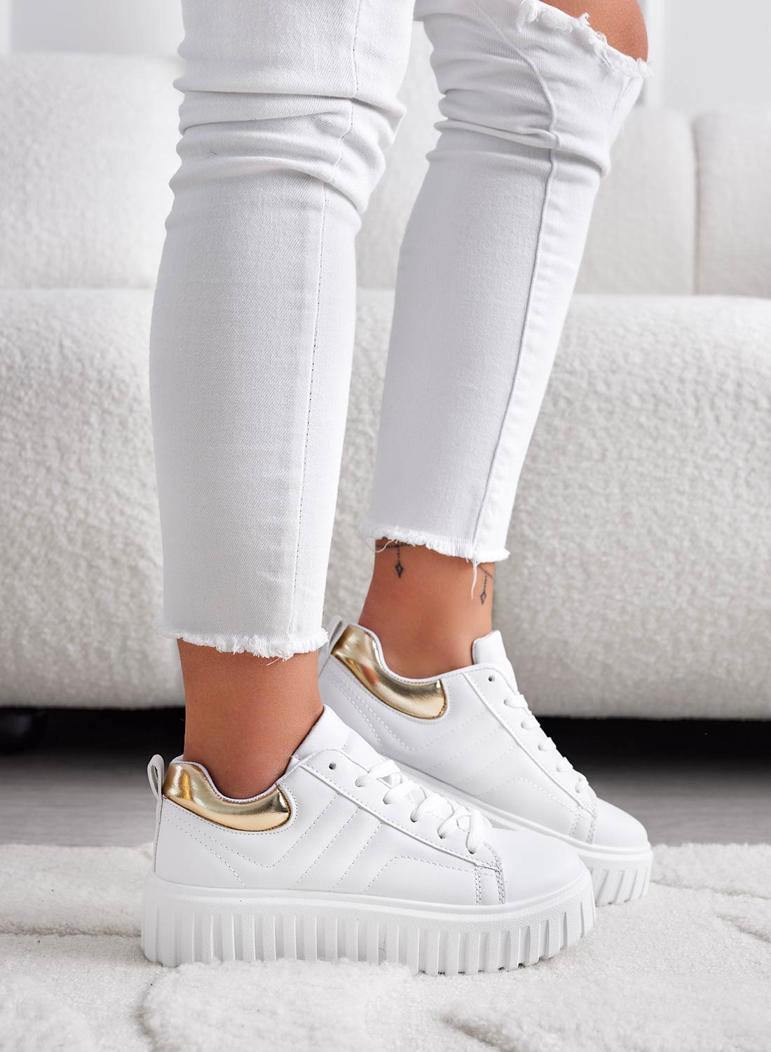 ELIOT - White sneakers with metallic gold heel
