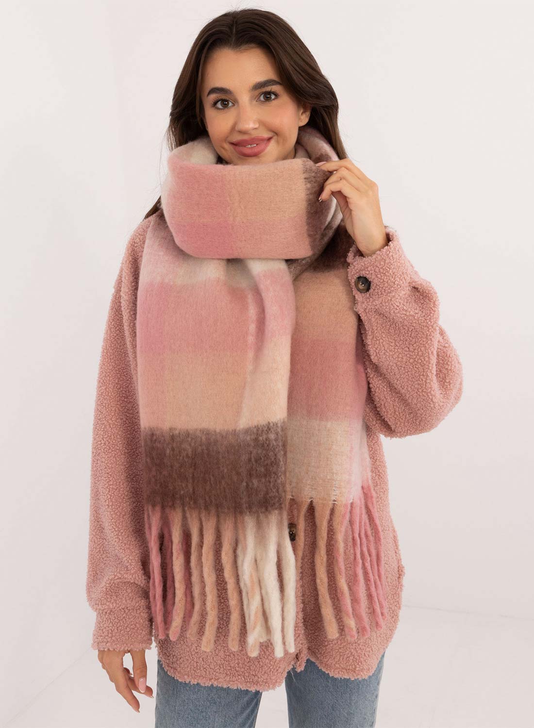 Oversized scarf in powder pink tones