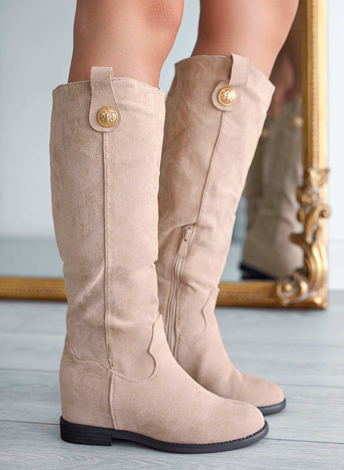 ROYAL - Alexoo beige boots with internal wedge and gold button