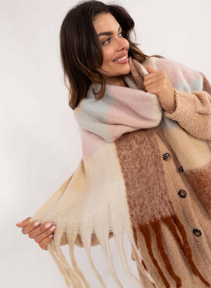 Oversized scarf in beige and brown tones