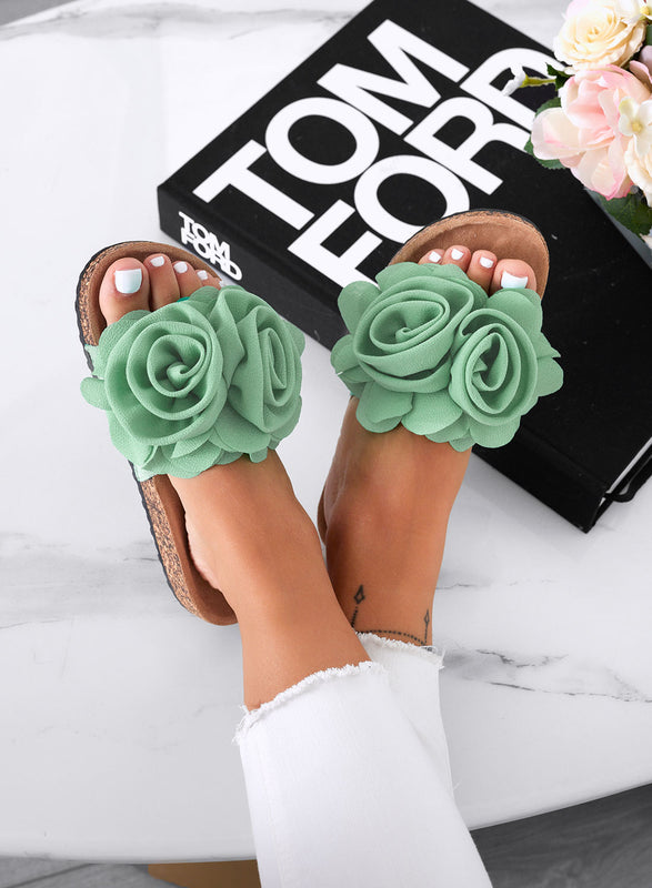 SUMMER - Sandali verde mint a ciabatta con fiori applicati