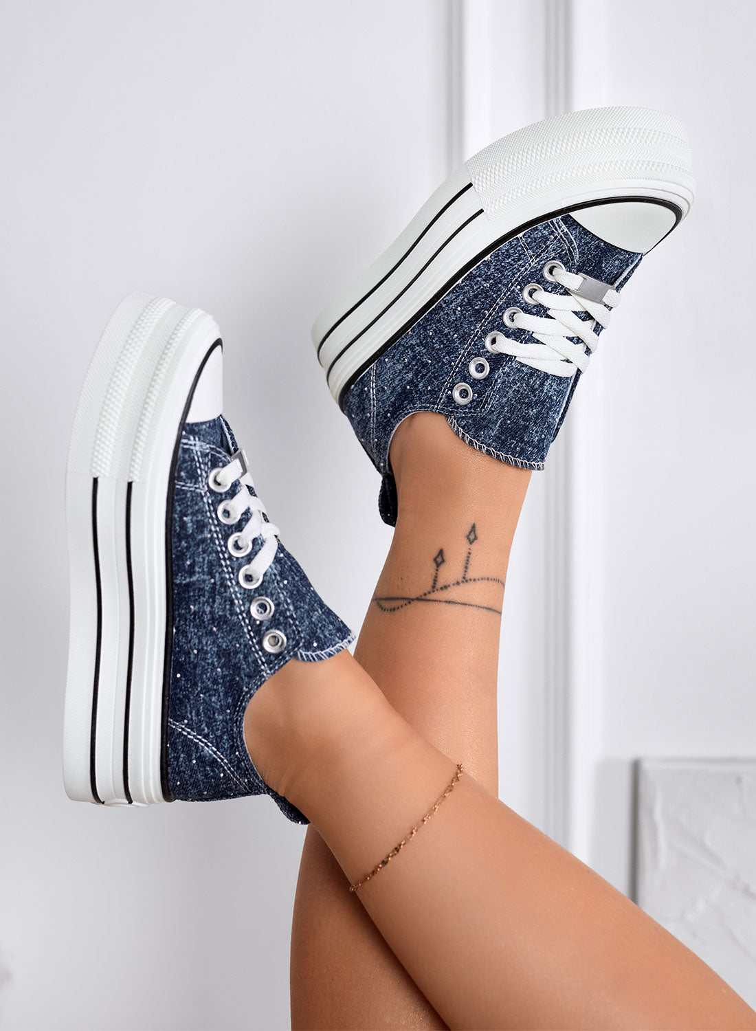 ROSINA - Platform sneakers in blue denim with rhinestones