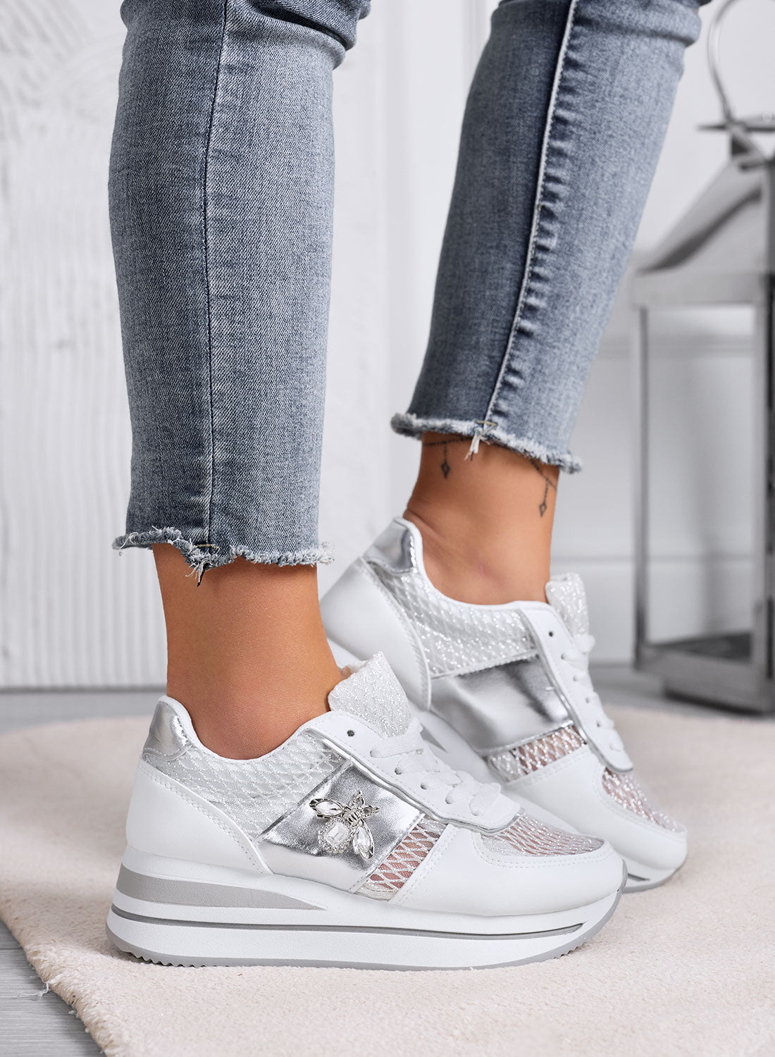 MOORE - White sneakers with breathable mesh and jeweled bee