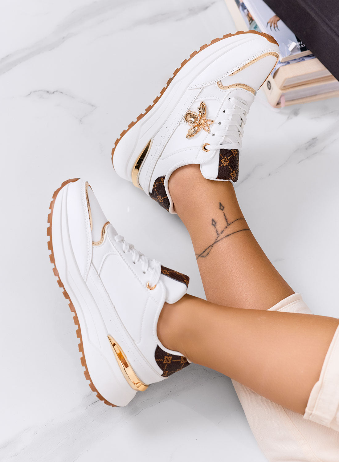 TALIMA - White sneakers with jeweled bee and gold details