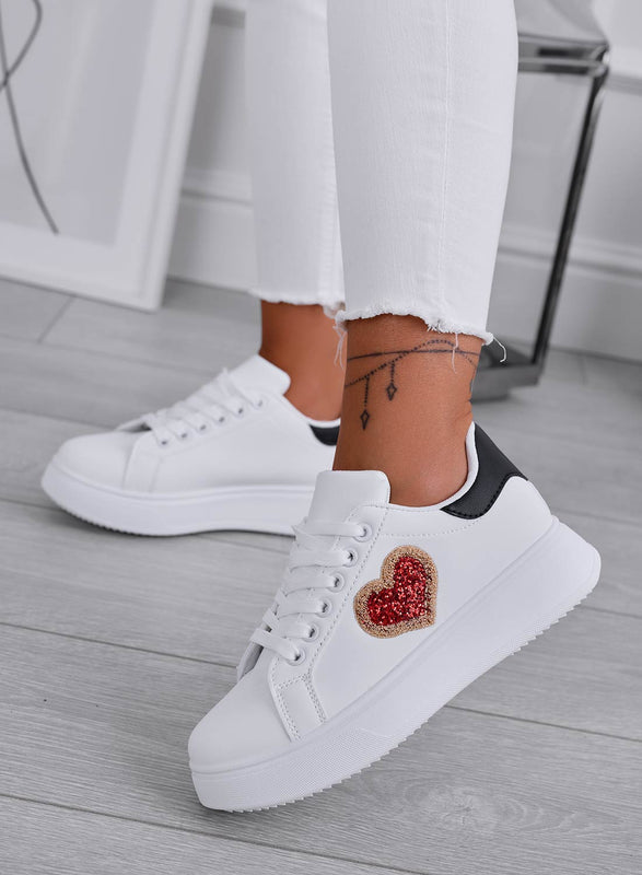 AMOUR - Sneakers bianche con cuore glitter rosso